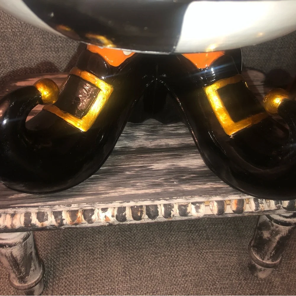 👻 Decorative Black and White Checkerboard Cauldron  Bowl with Witch feet